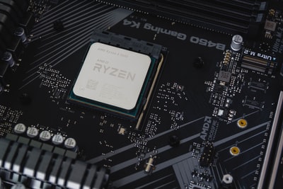 هي وحدة المعالجة المركزية ryzen جيدة مثل إنتل